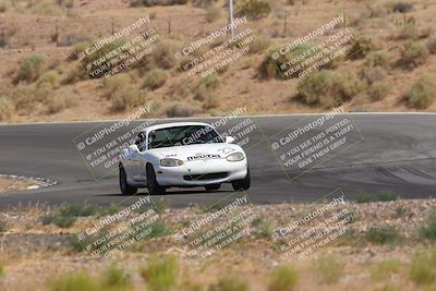 media/Jun-01-2025-CalClub SCCA (Sun) [[eae223c5dd]]/Group 5/Qualifying/